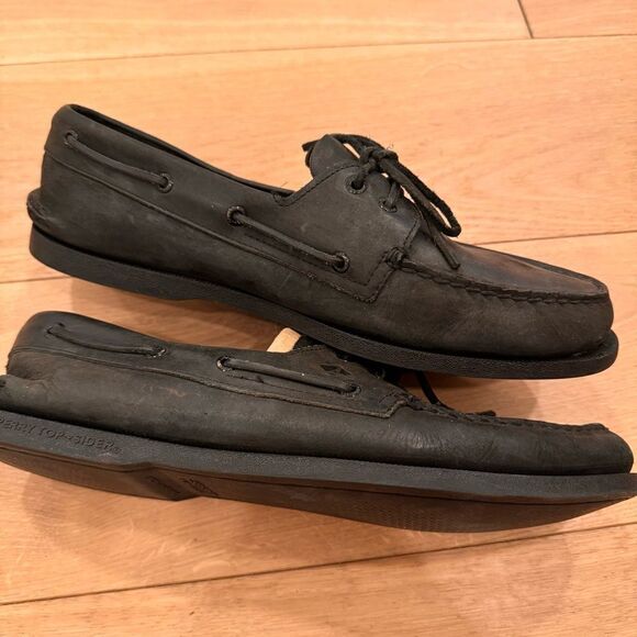 Men’s Top-sided a boat shoes - Picture 9 of 12